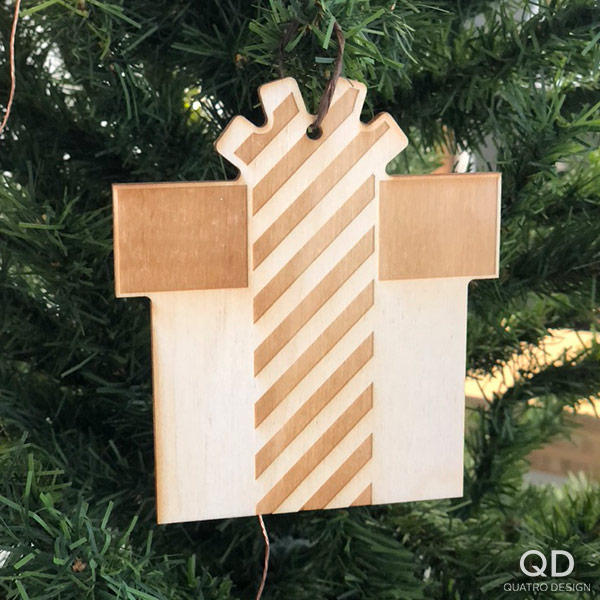 Ornements de bois « Jouer sous le sapin » – Image 4