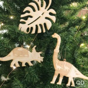 Ornements de bois « Petite laine et préhistoire »